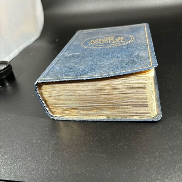 The Merck Manual 11th Edition Hardcover Book 1966 Vintage - Picture 2 of 8